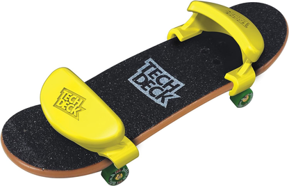 TECH DECK STARTER KIT (RAMP SET AND BOARD)